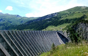 Costaud le mur...il vaut mieux !