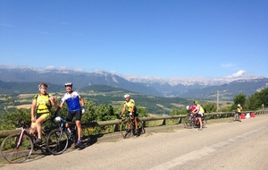 Avec à l'arrière plan le Vercors