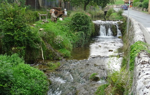 Muret le Château et ses cascades