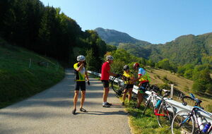 Crevaison pour Janine dans la montée vers Malleval en Vercors