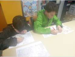 Mathieu et Célestin travail sur l'étude d'un parcours sur carte et calcul d'itinéraire